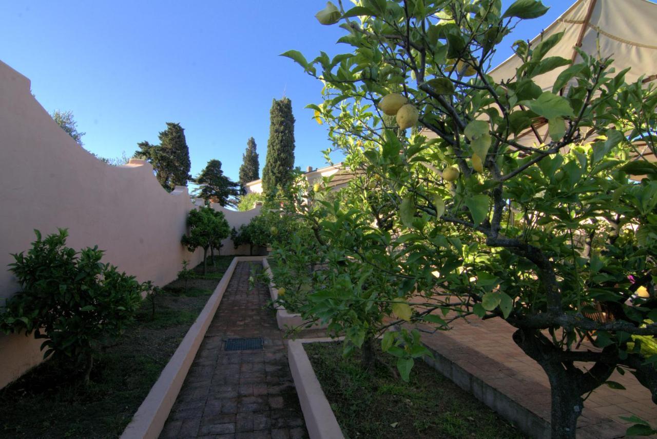 Aparthotel Residenza La Limonaia 2*